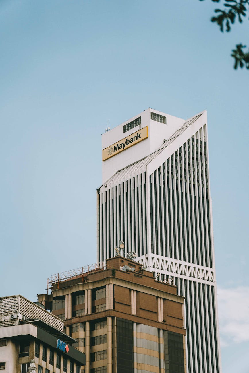 【2026年最新版】Maybankの口座凍結とは?原因・解除方法・必要書類を徹底解説